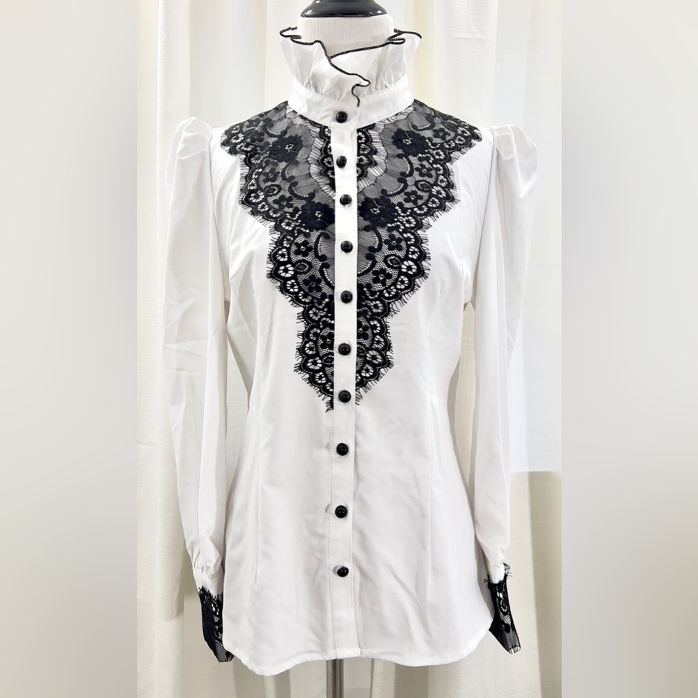 Victorian Lace Blouse‎
